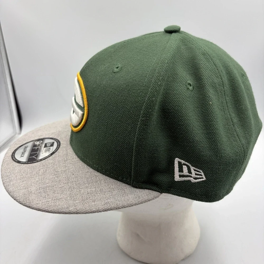 New Era  Green Bay Packers Snapback Adjustable Hat Cap Reverse Green/Grey 9Fifty